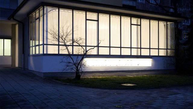 Weißes Mietstudio und Showroom