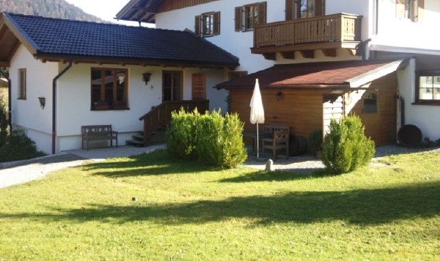 Landhaus-Villa am Schliersee mit Bergblick