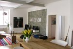 Exquisites LOFT mit viel Kunst & wertige