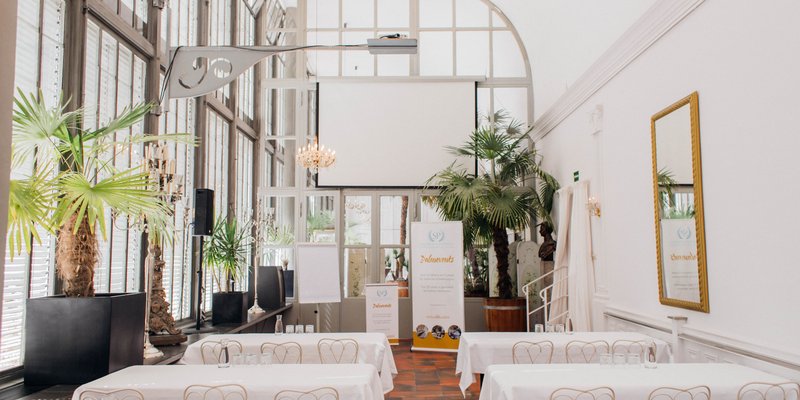 Schlosscafé im Palmenhaus  Schlosscafé im Palmenhaus