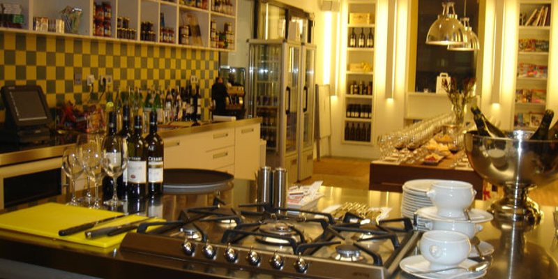 Very modern Show-Kitchen