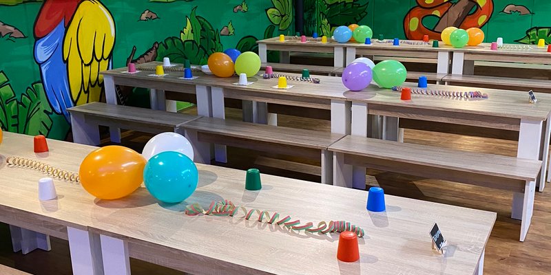 Indoor playground with e-cart track