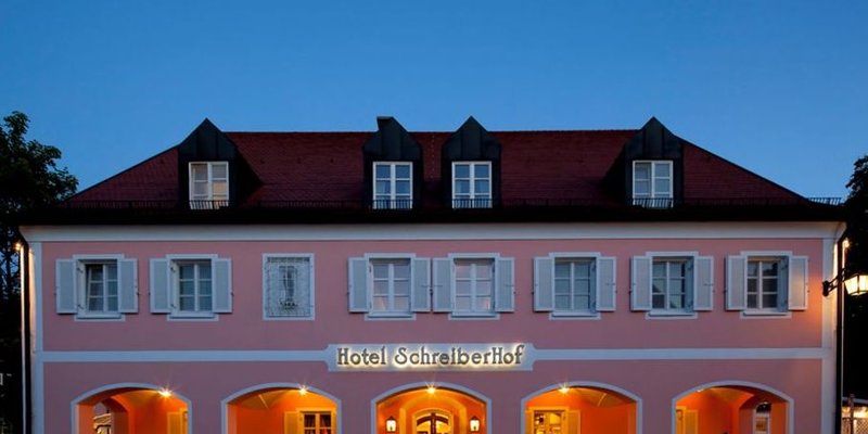 Hotel Restaurant m. Stuben & Tagungsräumen