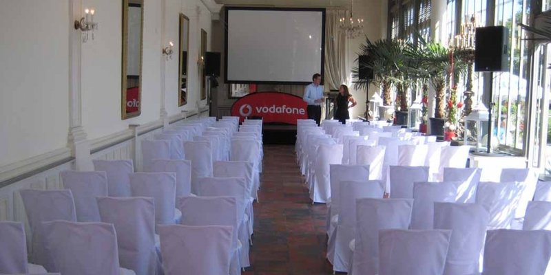 Schlosscafé im Palmenhaus  Schlosscafé im Palmenhaus