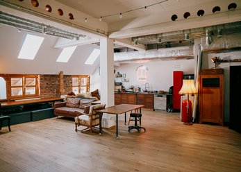 Studio in historic farmyard in the city
