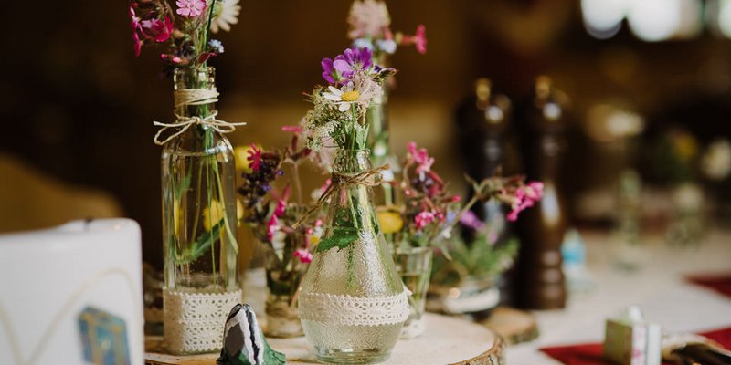 Moderne Almhütte am Fuße der Zugspitze  - Tischdeko Beispiel 