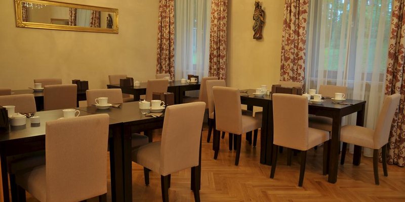 Hotel in historischer Villa im Grünen