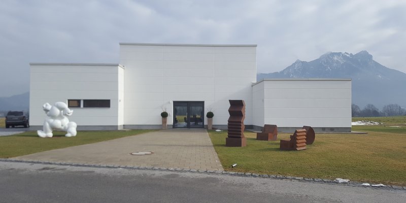 Kunsthaus mit Aussicht auf die Berge