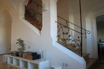 Kreuz-Gewölbe Traumwohnung - Treppenaufgang/Traumgeländer
