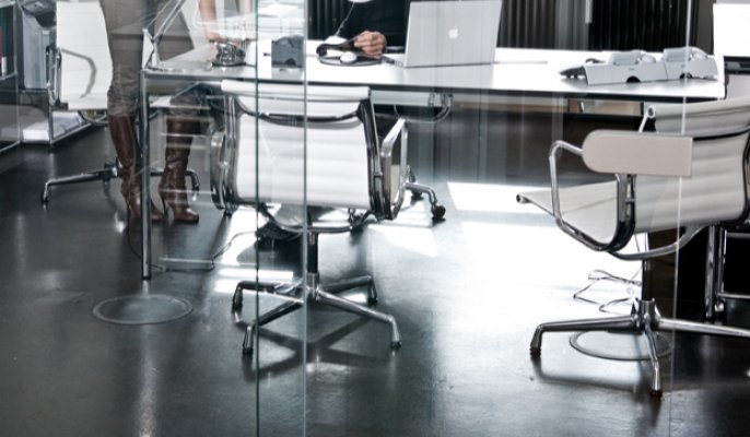 Loft Büro mit Designer-Ausstattung