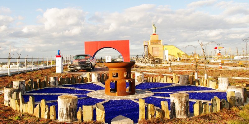 Atelier mit Skulpturengarten  - Blick auf die Nordseite