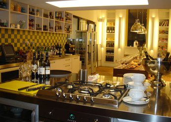 Very modern Show-Kitchen