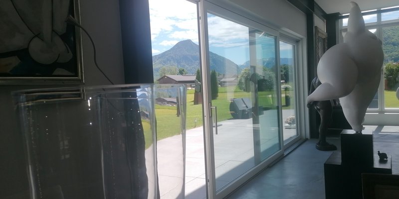 Kunsthaus mit Aussicht auf die Berge