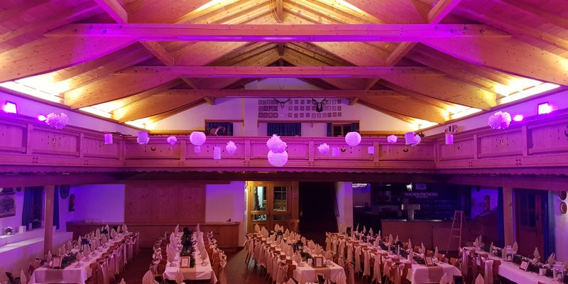 Typisch bayerische Location nahe der A8