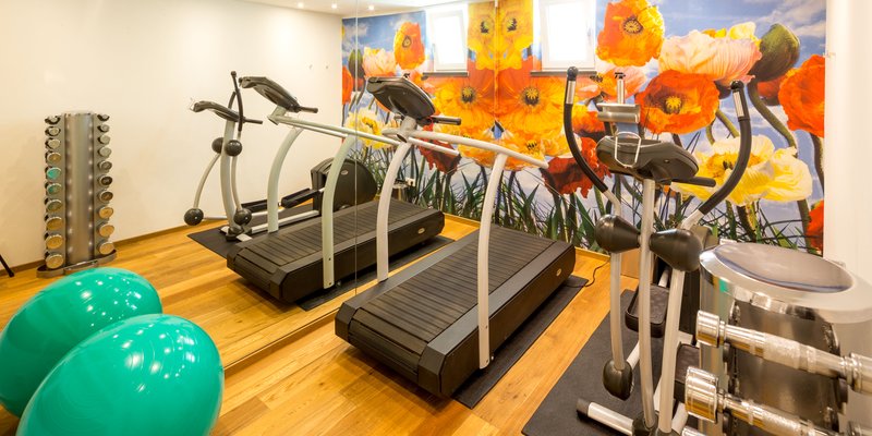 Hotel mit Gewölbekeller und Gartenwirtschaft