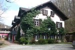 Waldkeller und Partymeile im Forsthaus