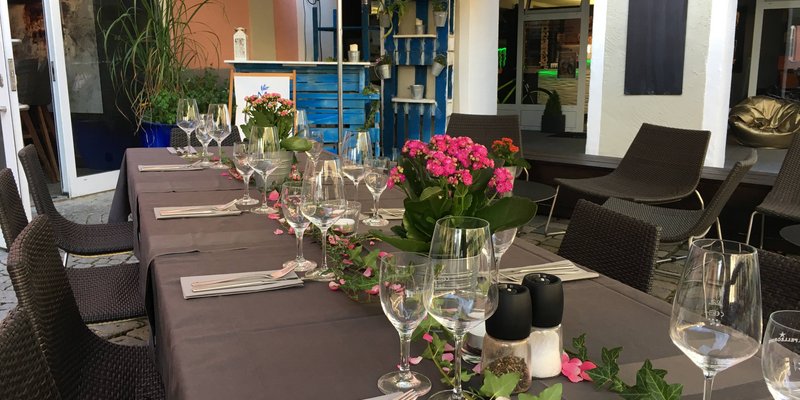 Restaurant with show kitchen