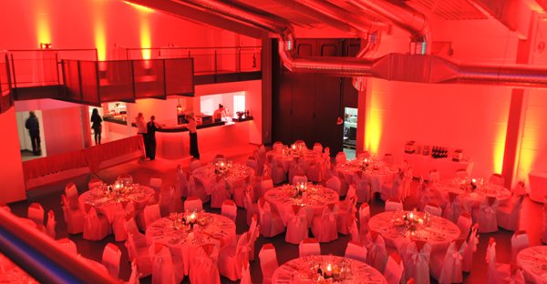 Event hall with foyer, on the Ostbhf