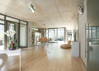 Designräume light-flooded Atrium
