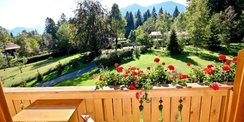 Landhaus-Villa am Schliersee mit Bergblick