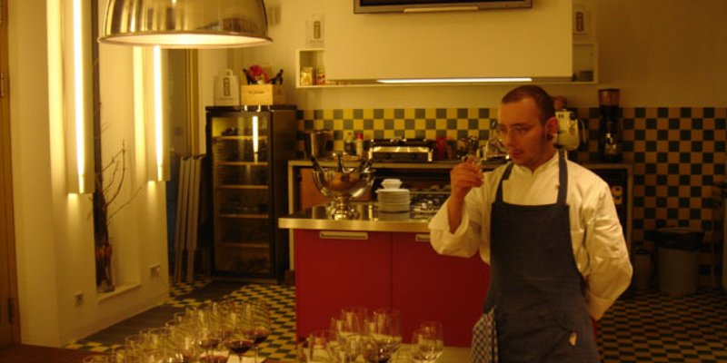 Very modern Show-Kitchen