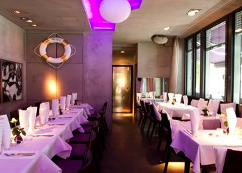 Restaurant bar LEHEL