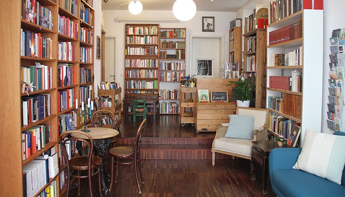 Lesecafe im Westend Münchens