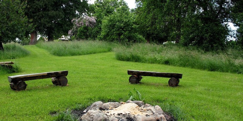 Estate in idyll. Secluded location, mountain views