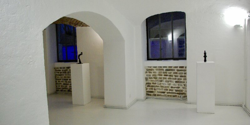 LOFT Gallery with bar and outdoor