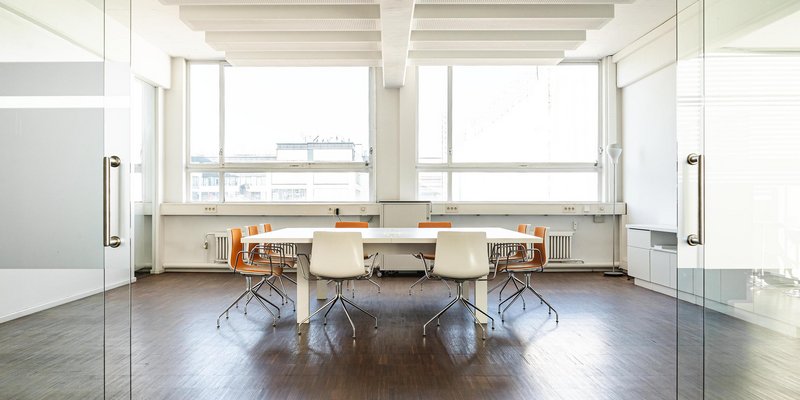 Two bright workshop rooms near Ostbahnhof