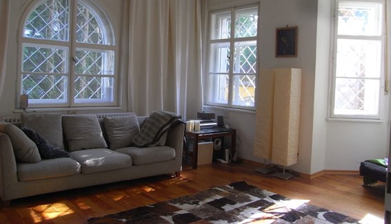 Villenetage mit Park