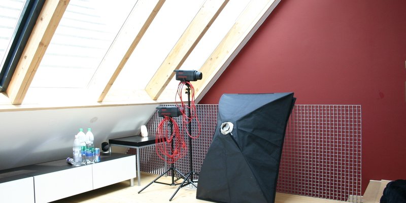 Kleines Design-Büro, rötlich