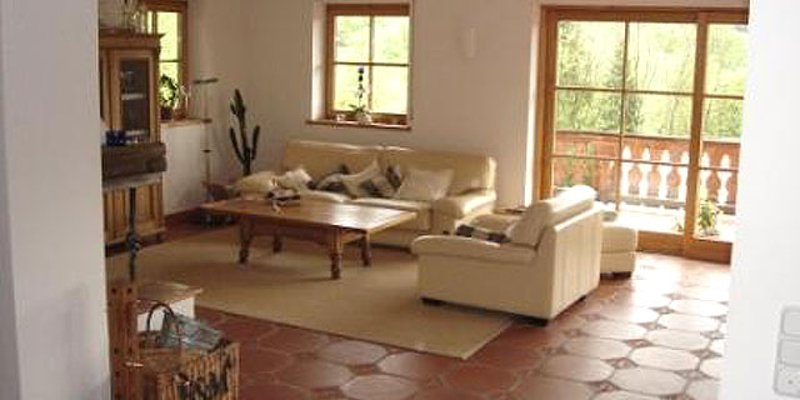 Ländliche Villa mit spektak. Alpenblick