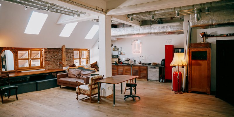 Studio im historischen Hof in der Stadt