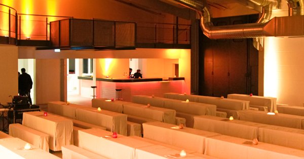 Event hall with foyer, on the Ostbhf