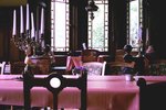 Herrenhaus am See um 1900