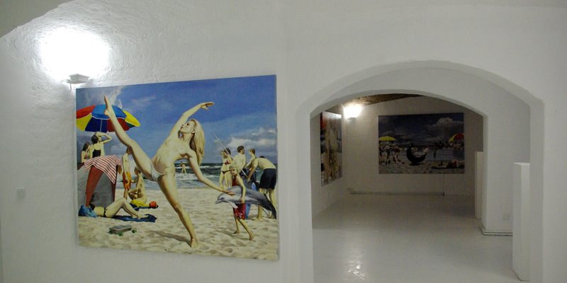 LOFT Gallery with bar and outdoor