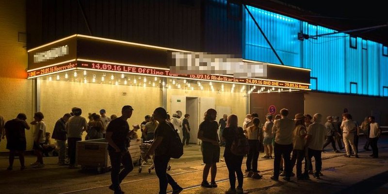 Event hall with foyer, on the Ostbhf