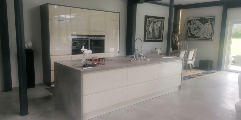 Kunsthaus mit Aussicht auf die Berge