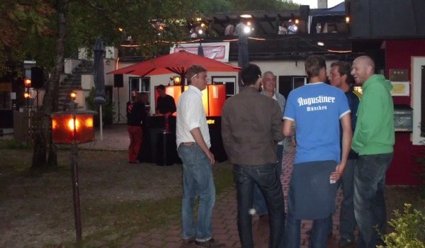 Waldkeller und Partymeile im Forsthaus