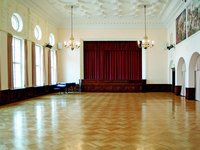 Zwei klassische Säle im Zentrum Münchens