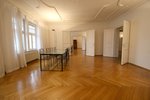 Jugendstil-Altbau m. LOFT-artig. Keller