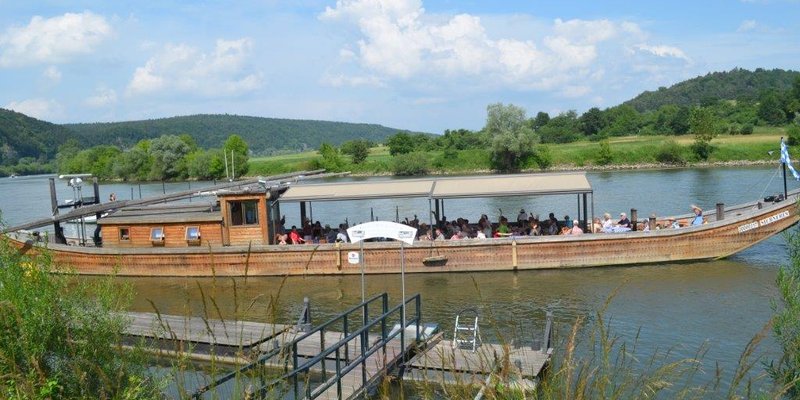 Mittelalterlich anmutendes Salzhandelsschiff 