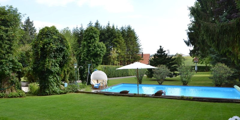 Idyllic country estate with a 20,000 m² Park