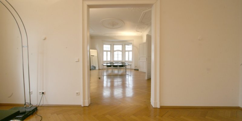 Jugendstil-Altbau m. LOFT-artig. Keller