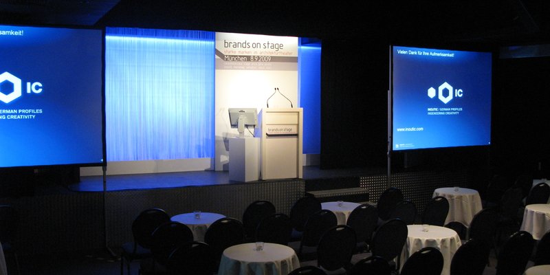 O Abdullah Theater & foyer