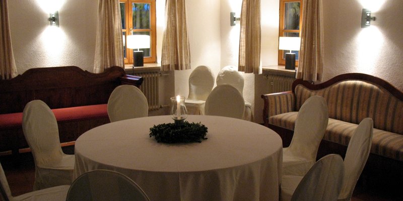 Estate in idyll. Secluded location, mountain views