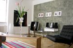 Exquisites LOFT mit viel Kunst & wertige