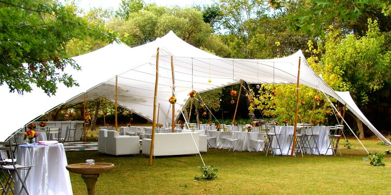 Stretchzelte für Events von 75 - 330 m² - Gartenfest Stretchzelt