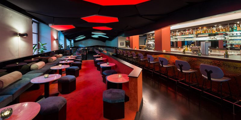 Moderne Bar-Restaurant in Schwabing